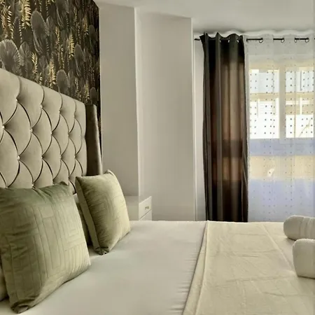Central Alicante Apartment لقنت