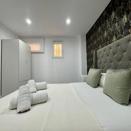 Central Alicante Apartment Daire