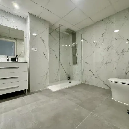 Central Alicante Apartment *